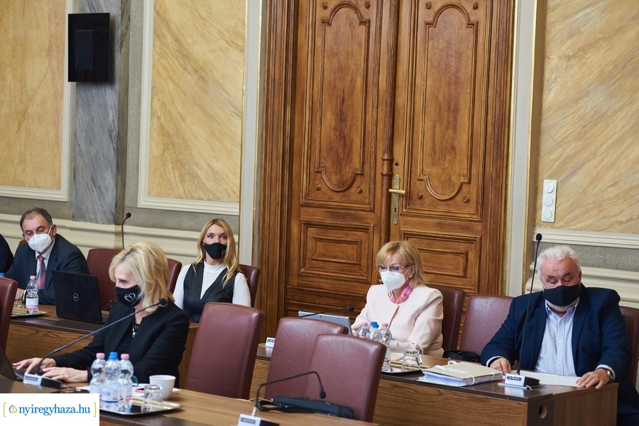 Városi Közgyűlés 20211118