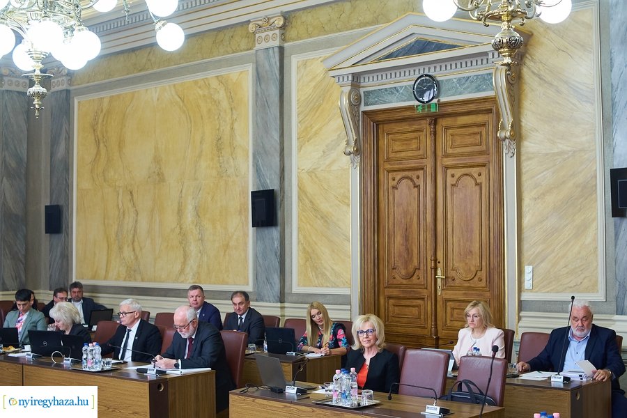 Városi Közgyűlés 2022 04 28