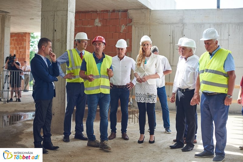 Városi Uszoda bokrétaavató ünnepsége 2019