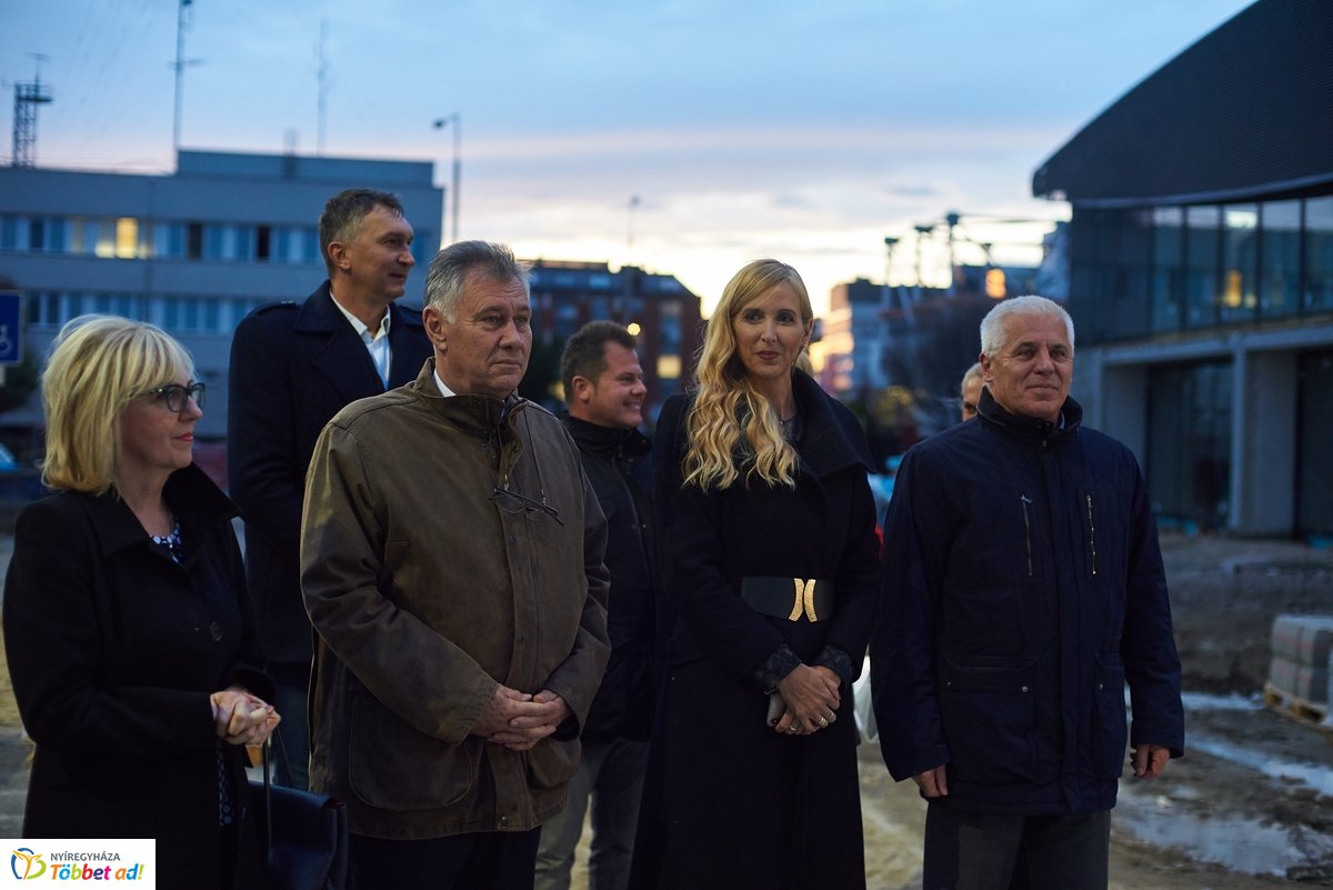 Városi Uszoda szemle