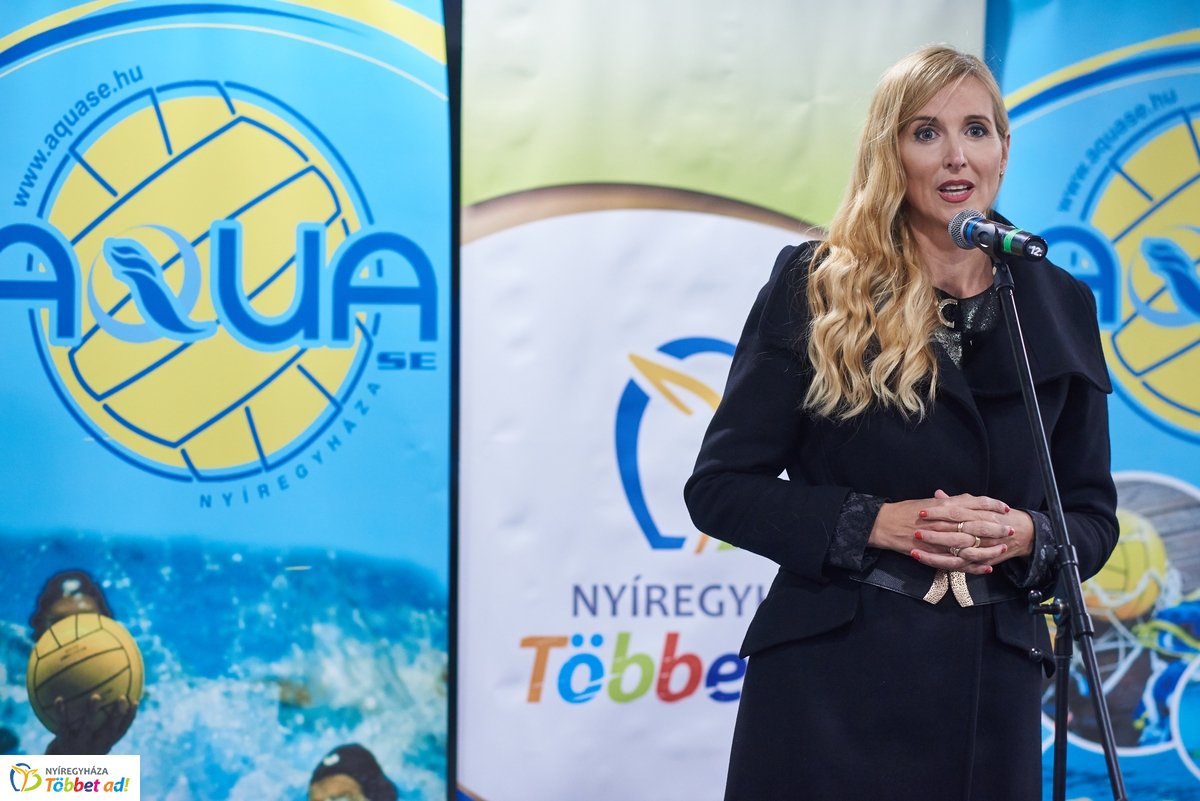 Városi Uszoda szemle