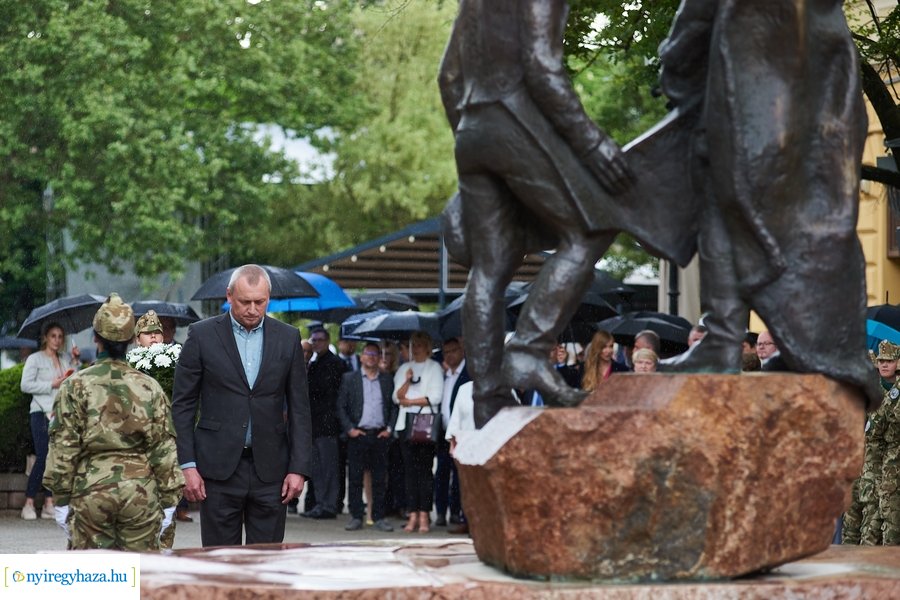 Városnap 2022 - emlékező koszorúzás