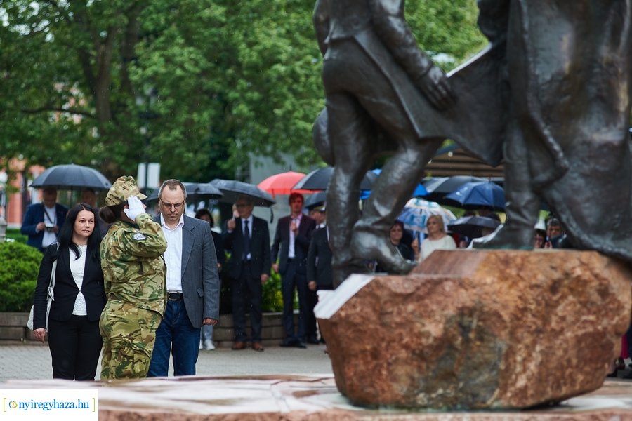 Városnap 2022 - emlékező koszorúzás