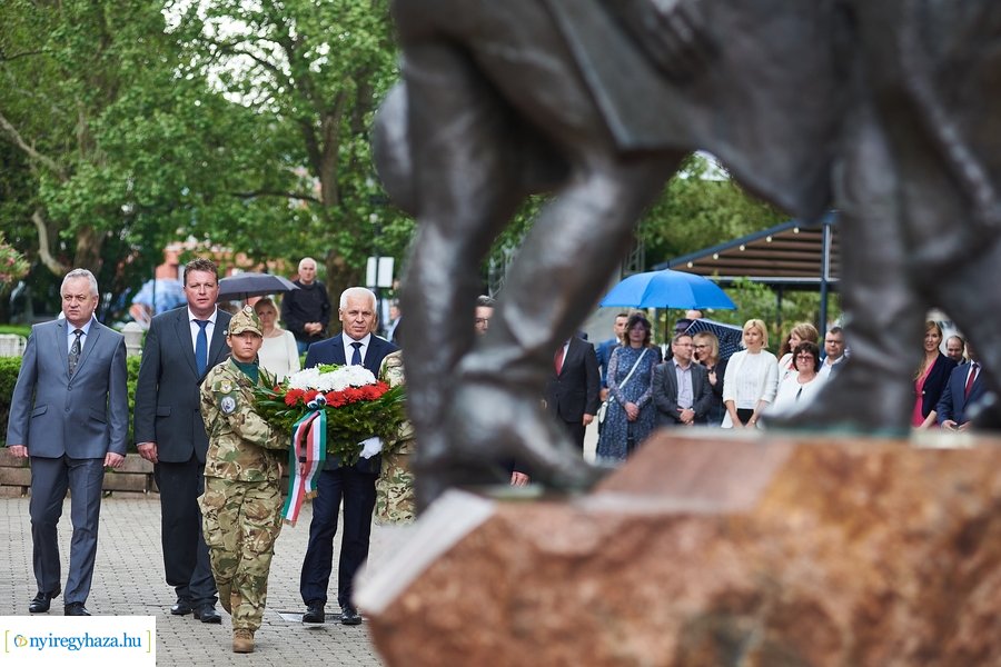 Városnap 2022 - emlékező koszorúzás