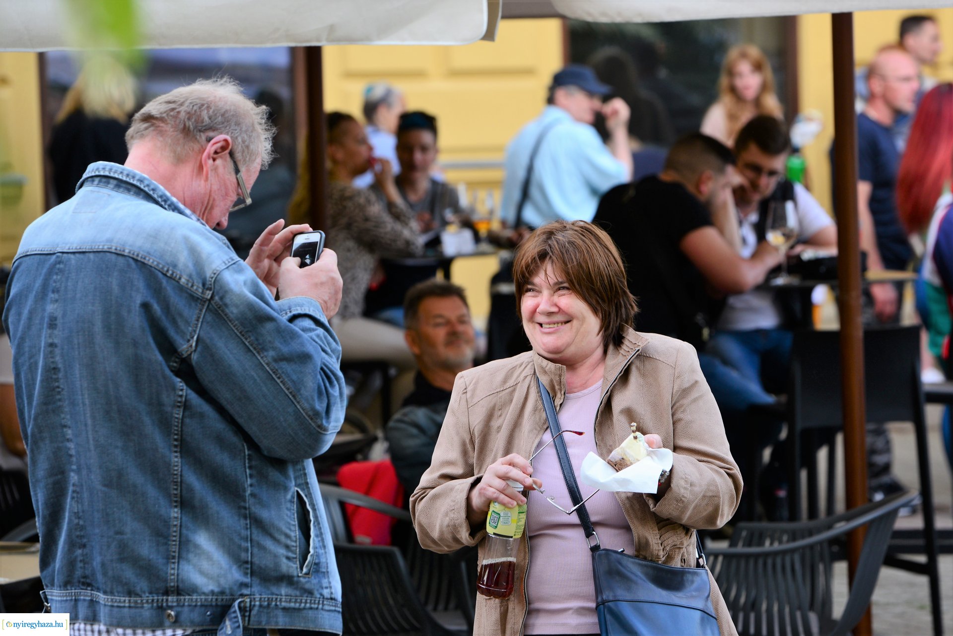 Városnap 2022 - fehércsokis várostortát készítettek a Sipkay-s cukrásztanulók