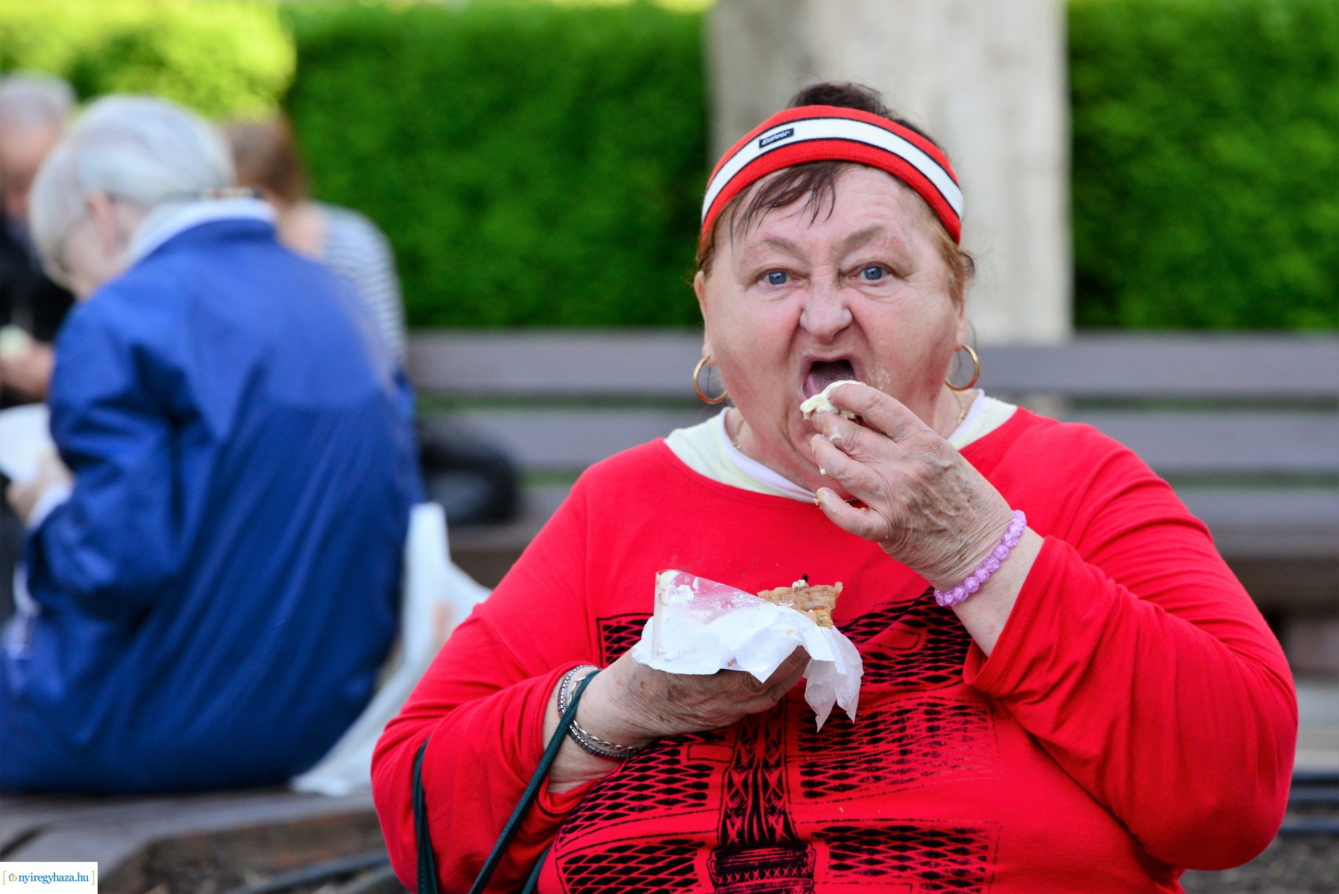 Városnap 2022 - fehércsokis várostortát készítettek a Sipkay-s cukrásztanulók