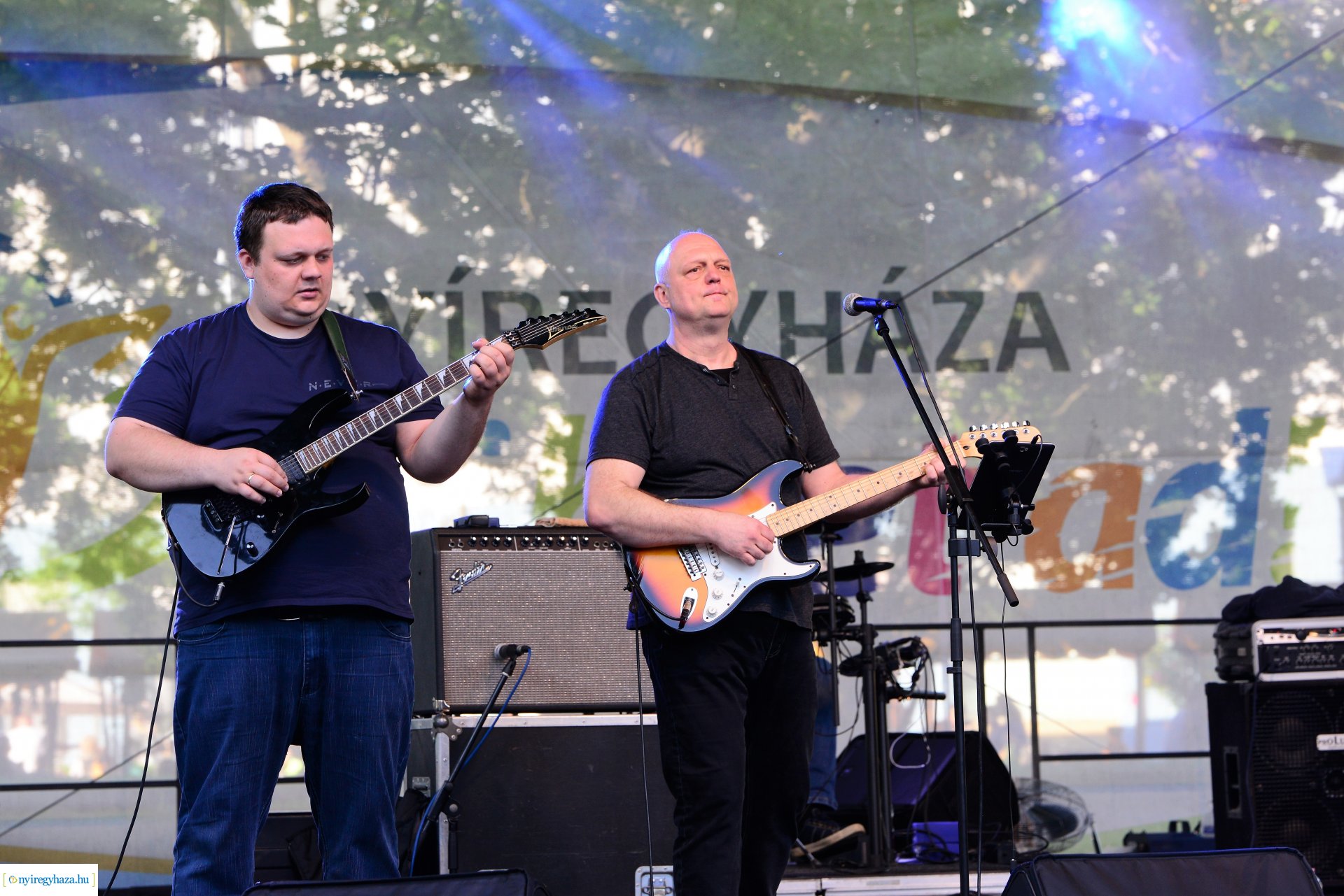 Városnap 2022 - fehércsokis várostortát készítettek a Sipkay-s cukrásztanulók