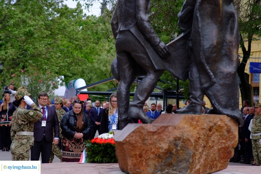 Városnap 2023 - emlékező koszorúzás