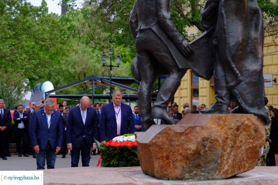 Városnap 2023 - emlékező koszorúzás