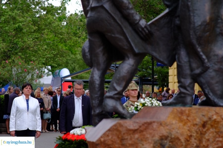 Városnap 2023 - emlékező koszorúzás