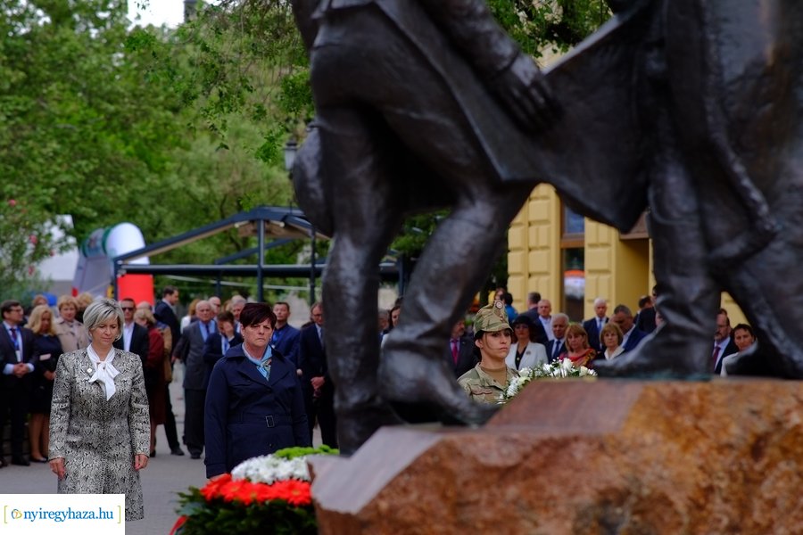 Városnap 2023 - emlékező koszorúzás