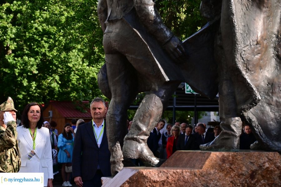 Városnap 2024 - emlékező koszorúzás