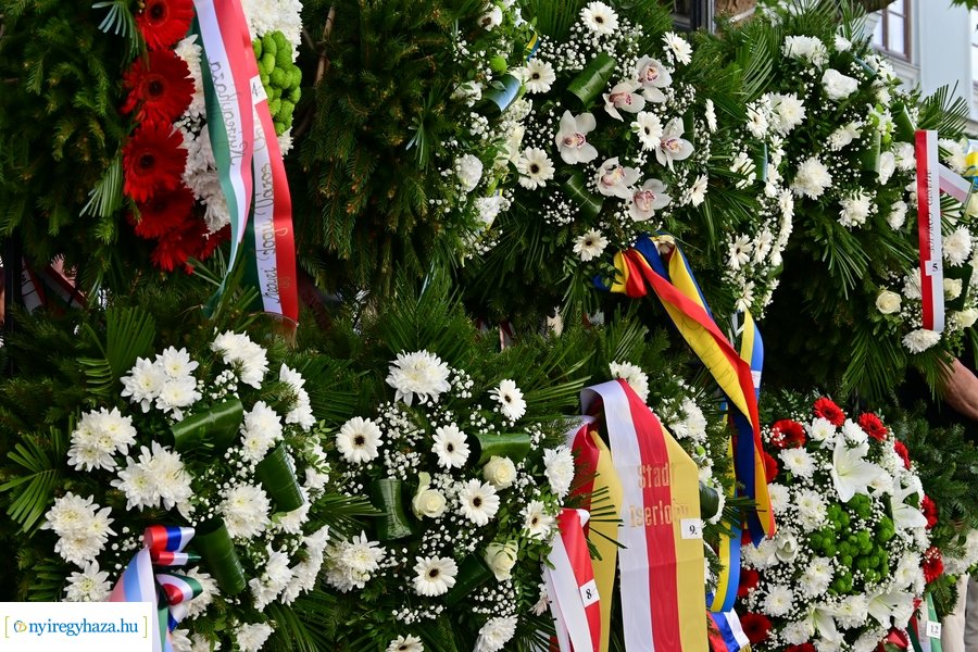 Városnap 2024 - emlékező koszorúzás