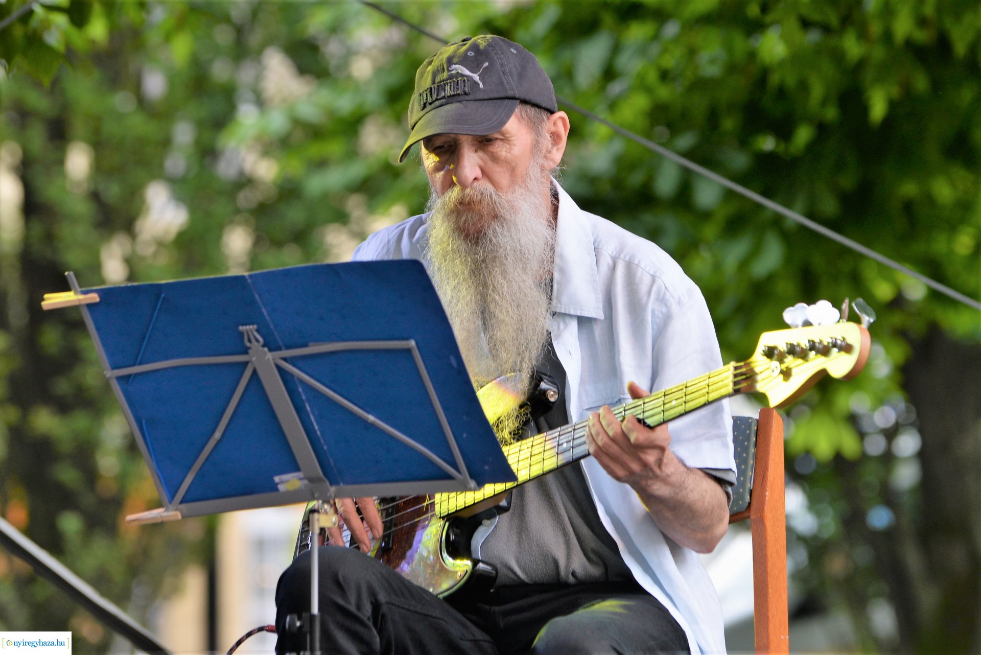 Városnap - a Dongó együttes műsorával kezdődtek a színpadi programok
