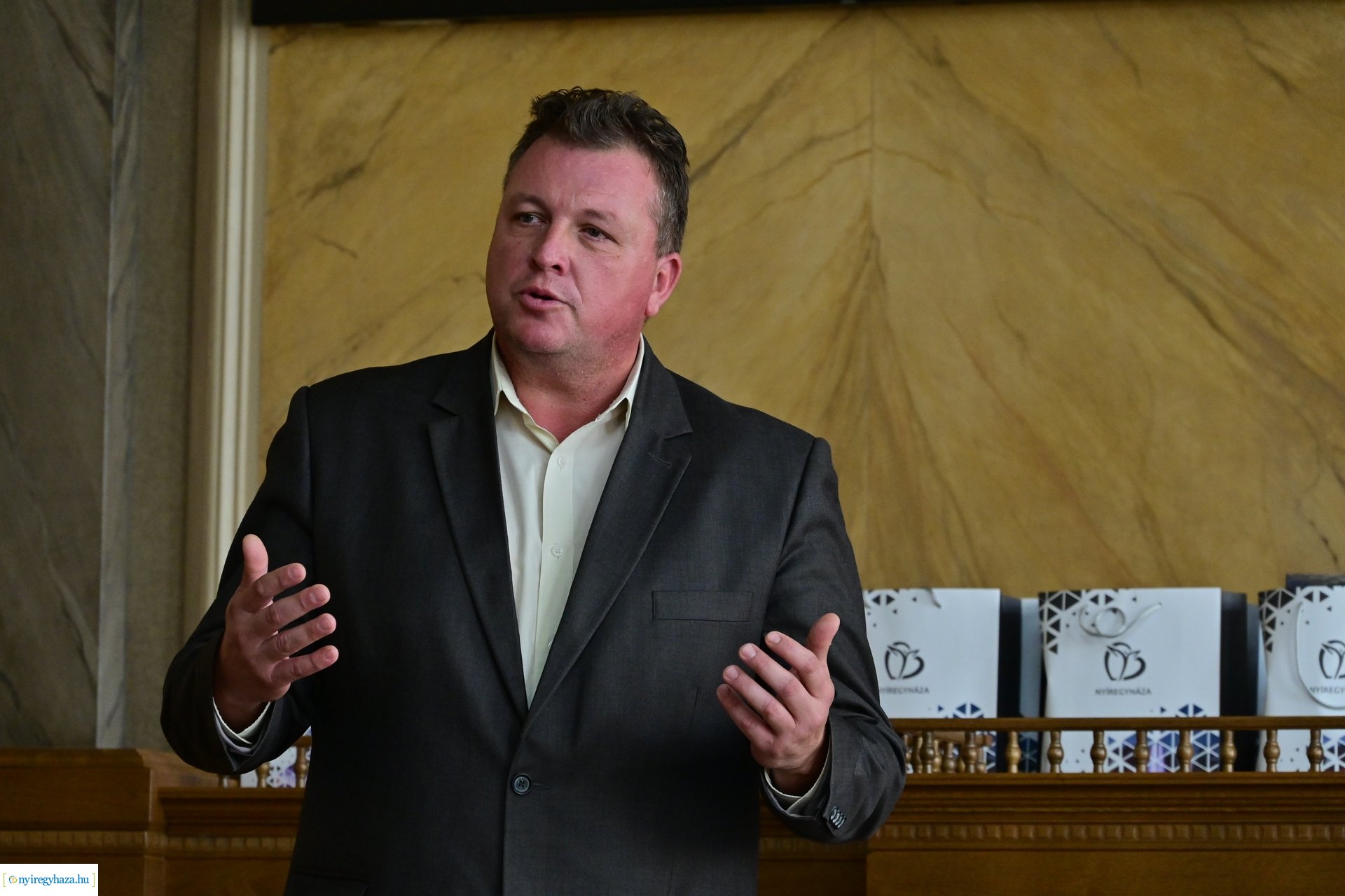 Várostörténeti vetélkedő a Városházán 20241025