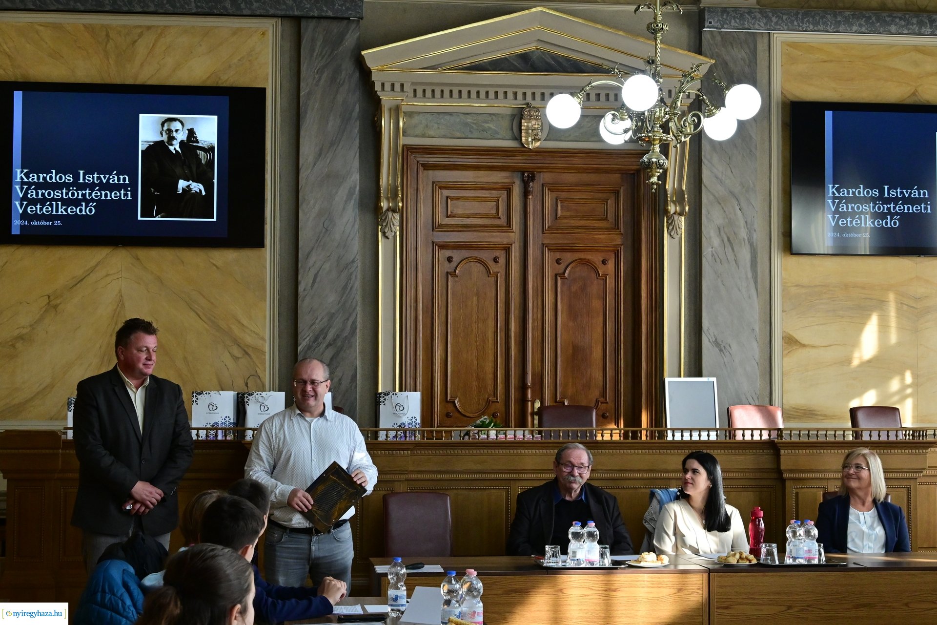 Várostörténeti vetélkedő a Városházán 20241025