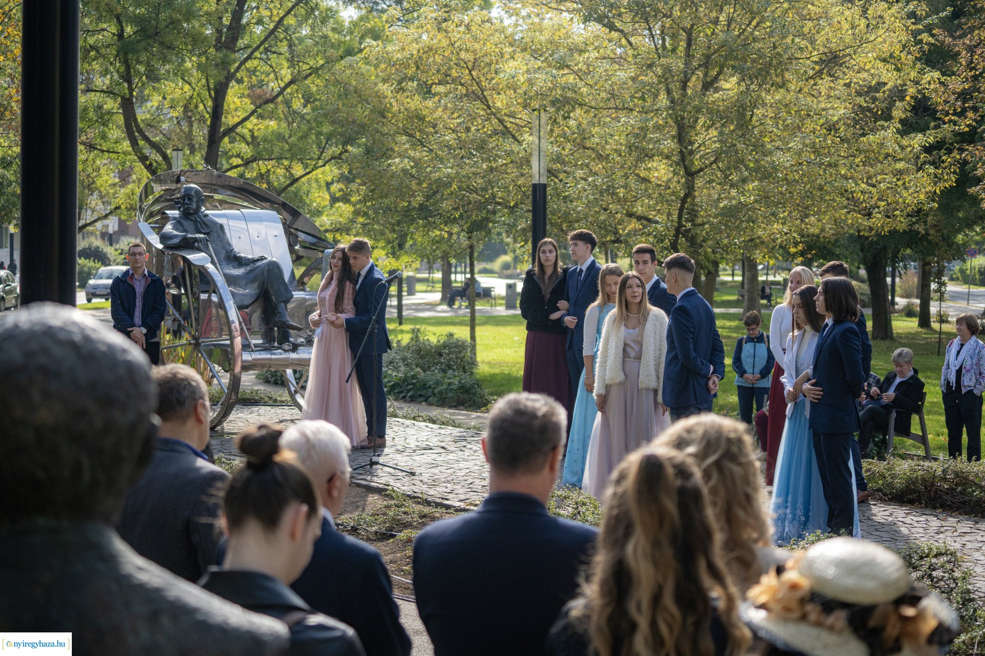 Városunk szülöttére, Krúdy Gyulára emlékeztünk a Bessenyei téren