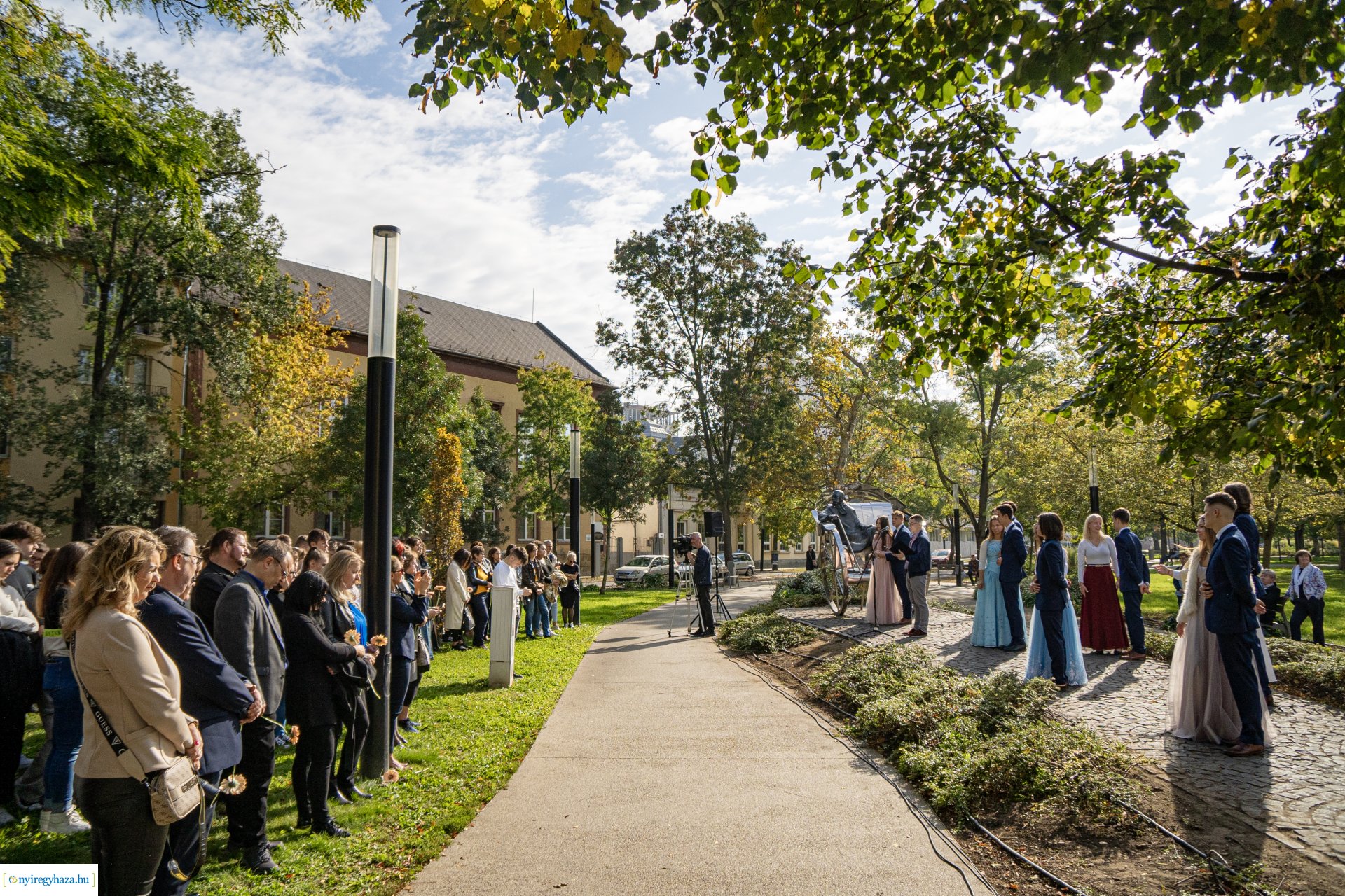 Városunk szülöttére, Krúdy Gyulára emlékeztünk a Bessenyei téren