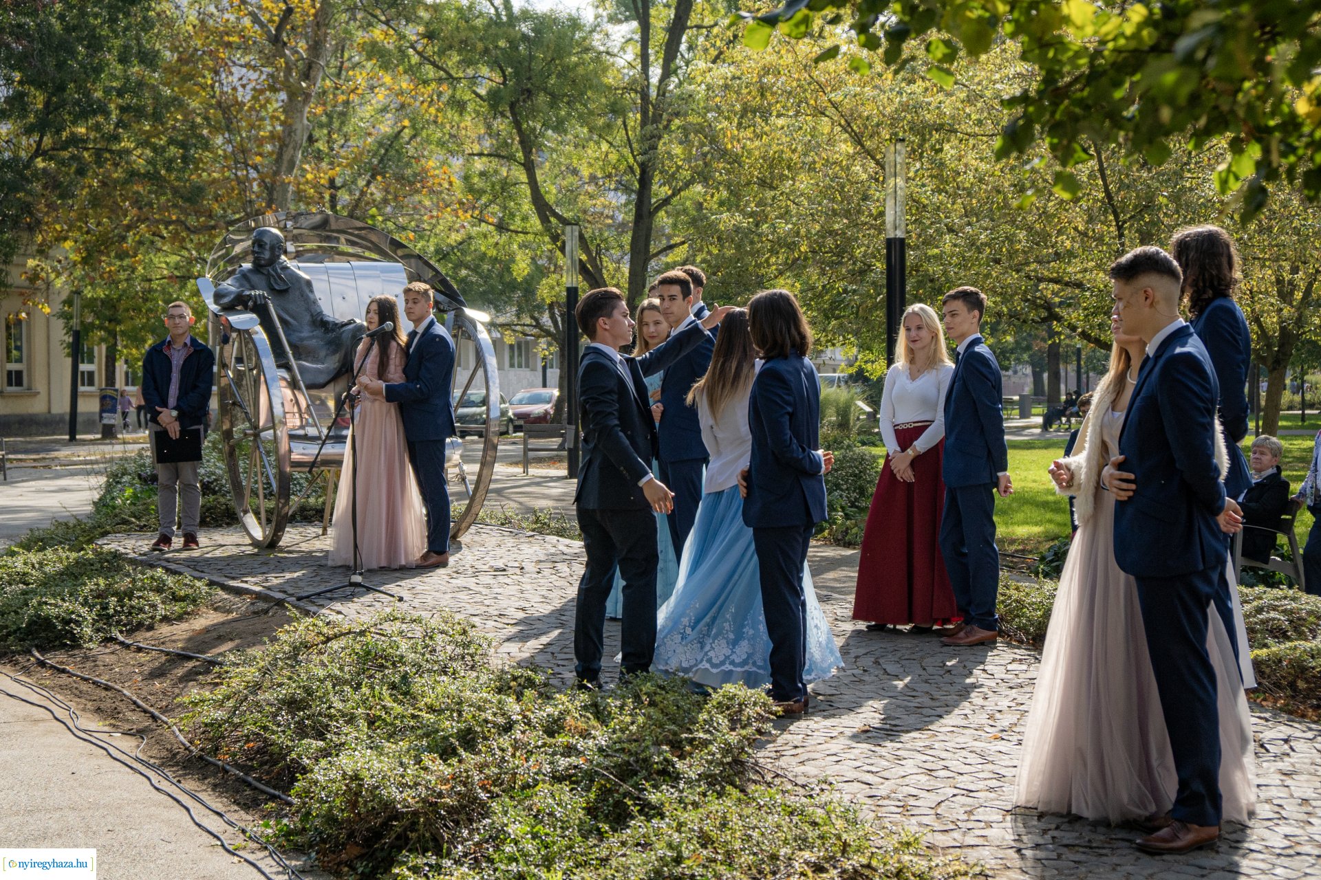Városunk szülöttére, Krúdy Gyulára emlékeztünk a Bessenyei téren