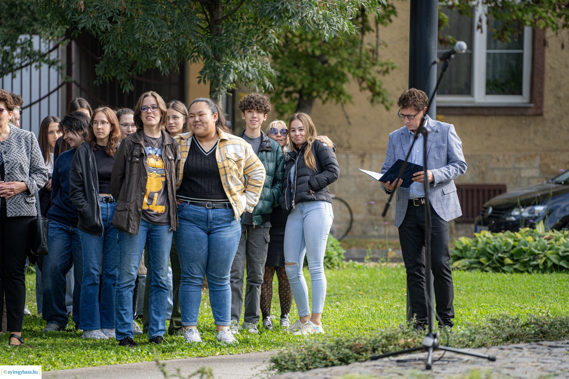 Városunk szülöttére, Krúdy Gyulára emlékeztünk a Bessenyei téren