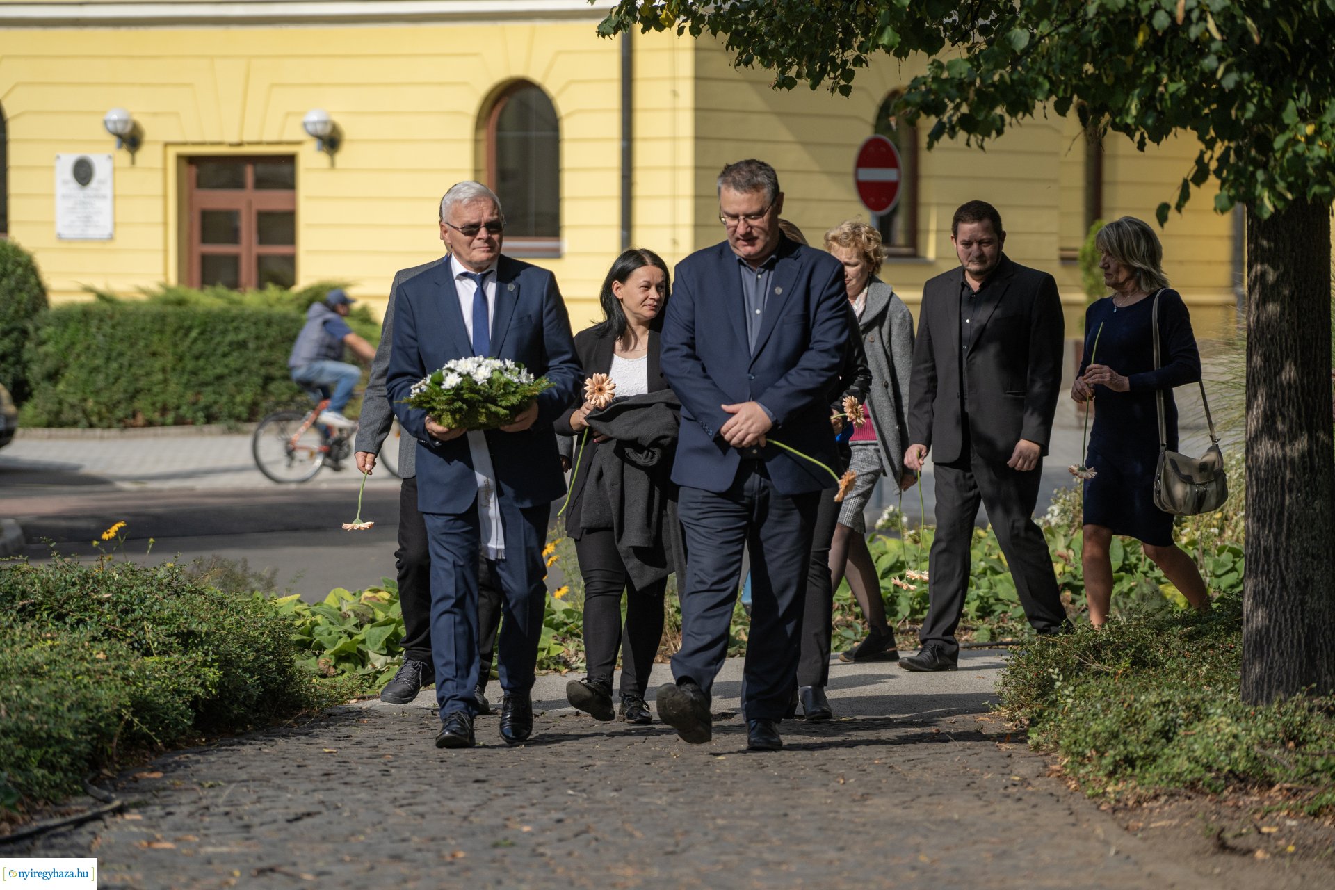 Városunk szülöttére, Krúdy Gyulára emlékeztünk a Bessenyei téren