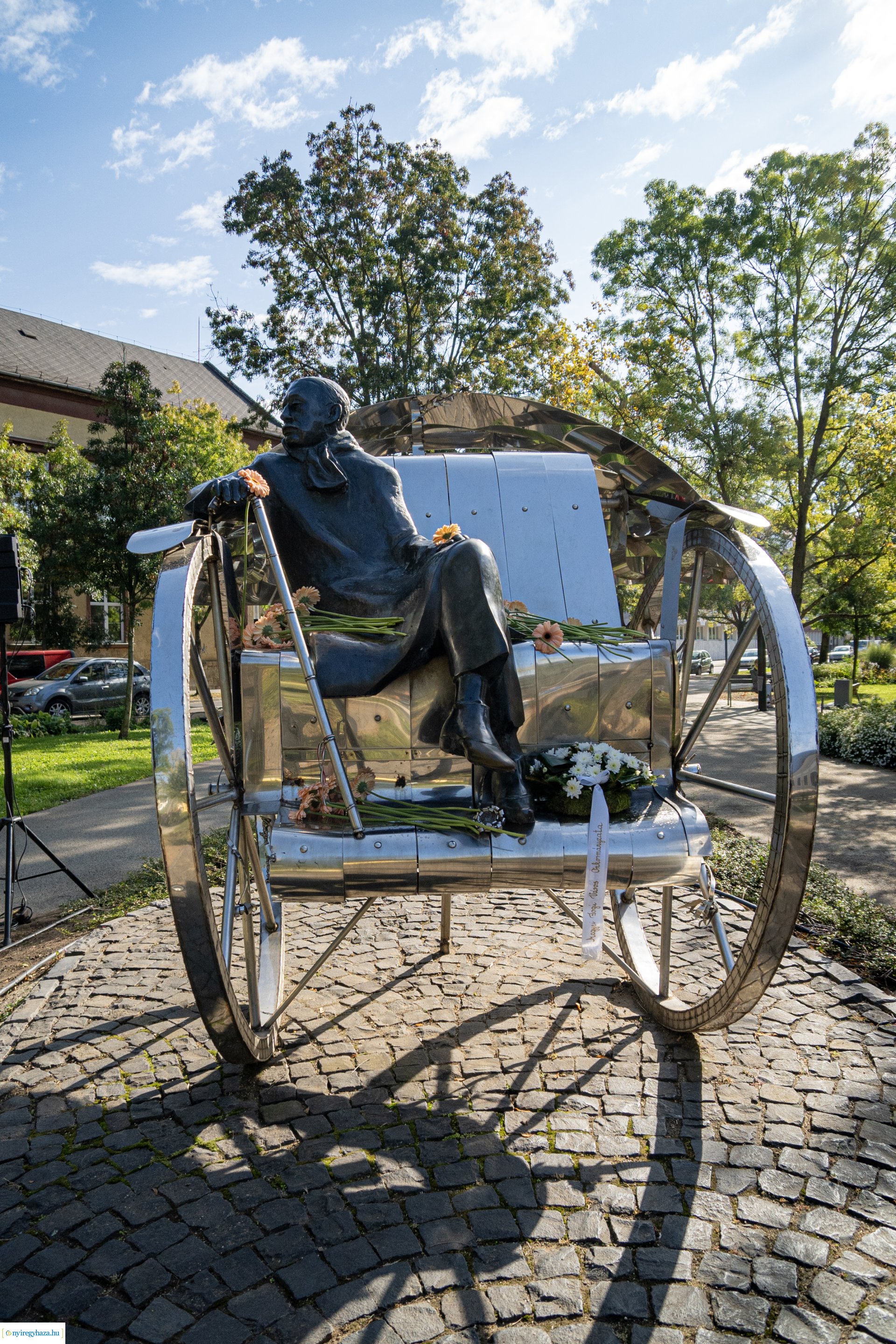 Városunk szülöttére, Krúdy Gyulára emlékeztünk a Bessenyei téren