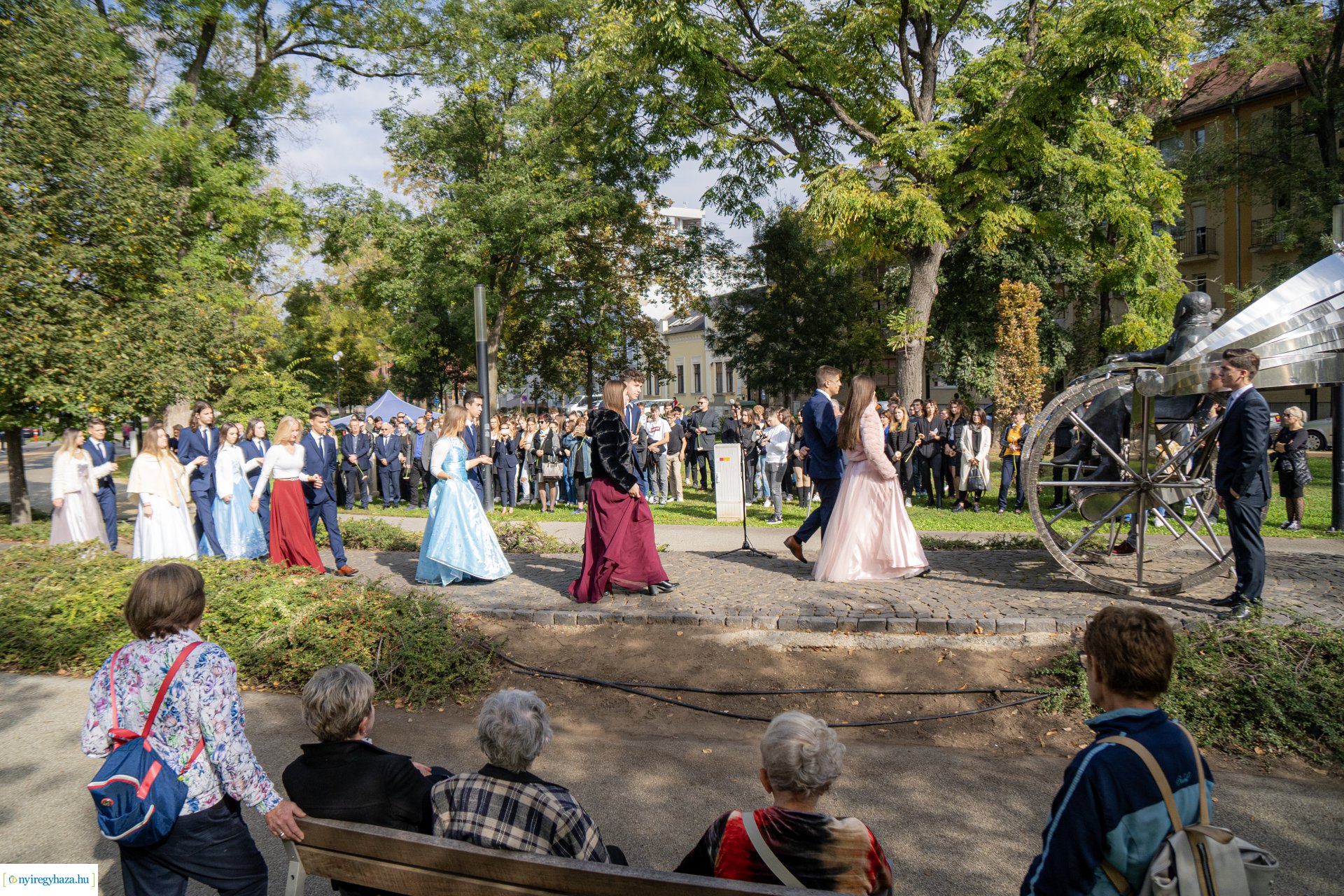 Városunk szülöttére, Krúdy Gyulára emlékeztünk a Bessenyei téren