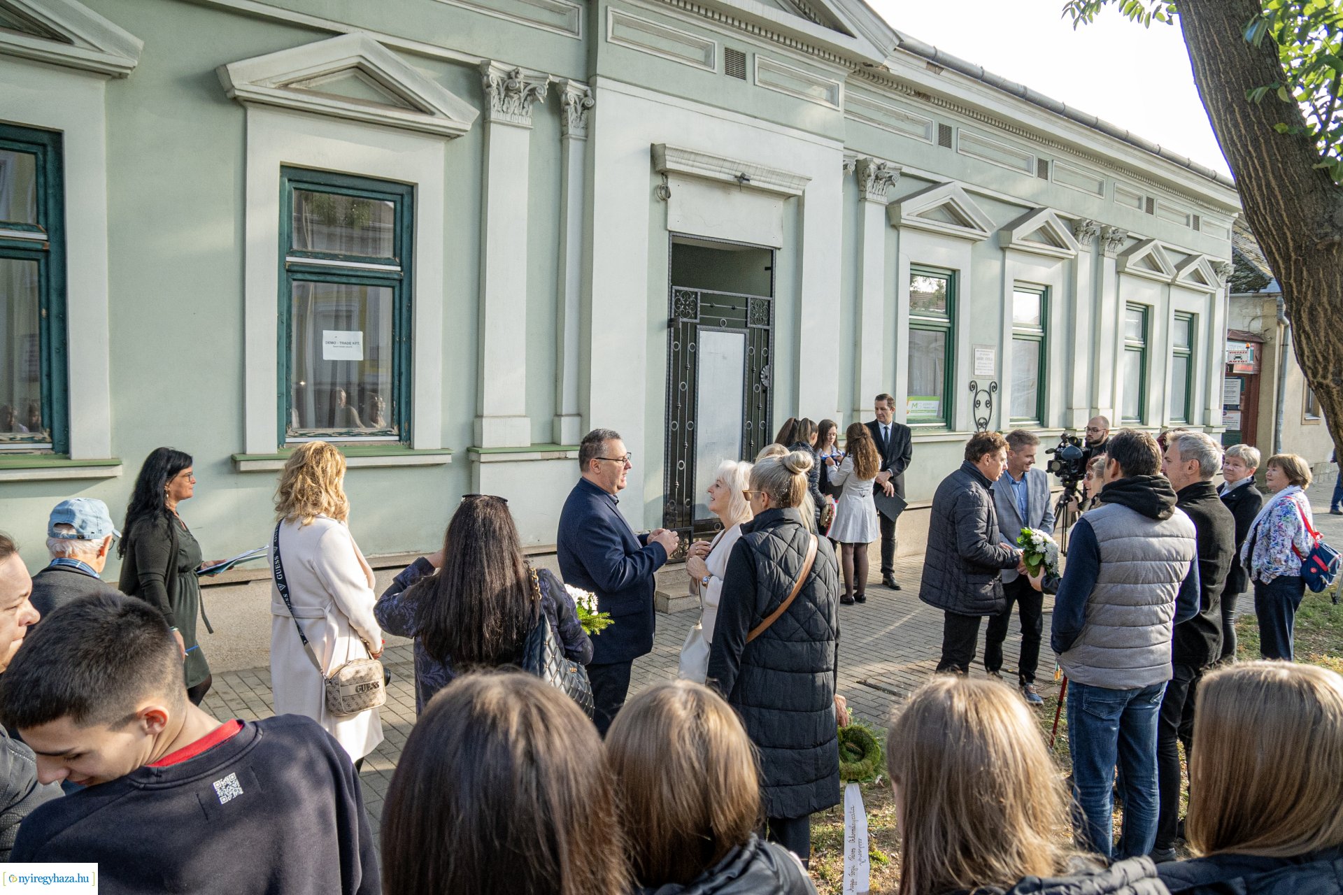 Városunk szülöttére, Krúdy Gyulára emlékeztünk szülőházánál és egykori iskolájánál