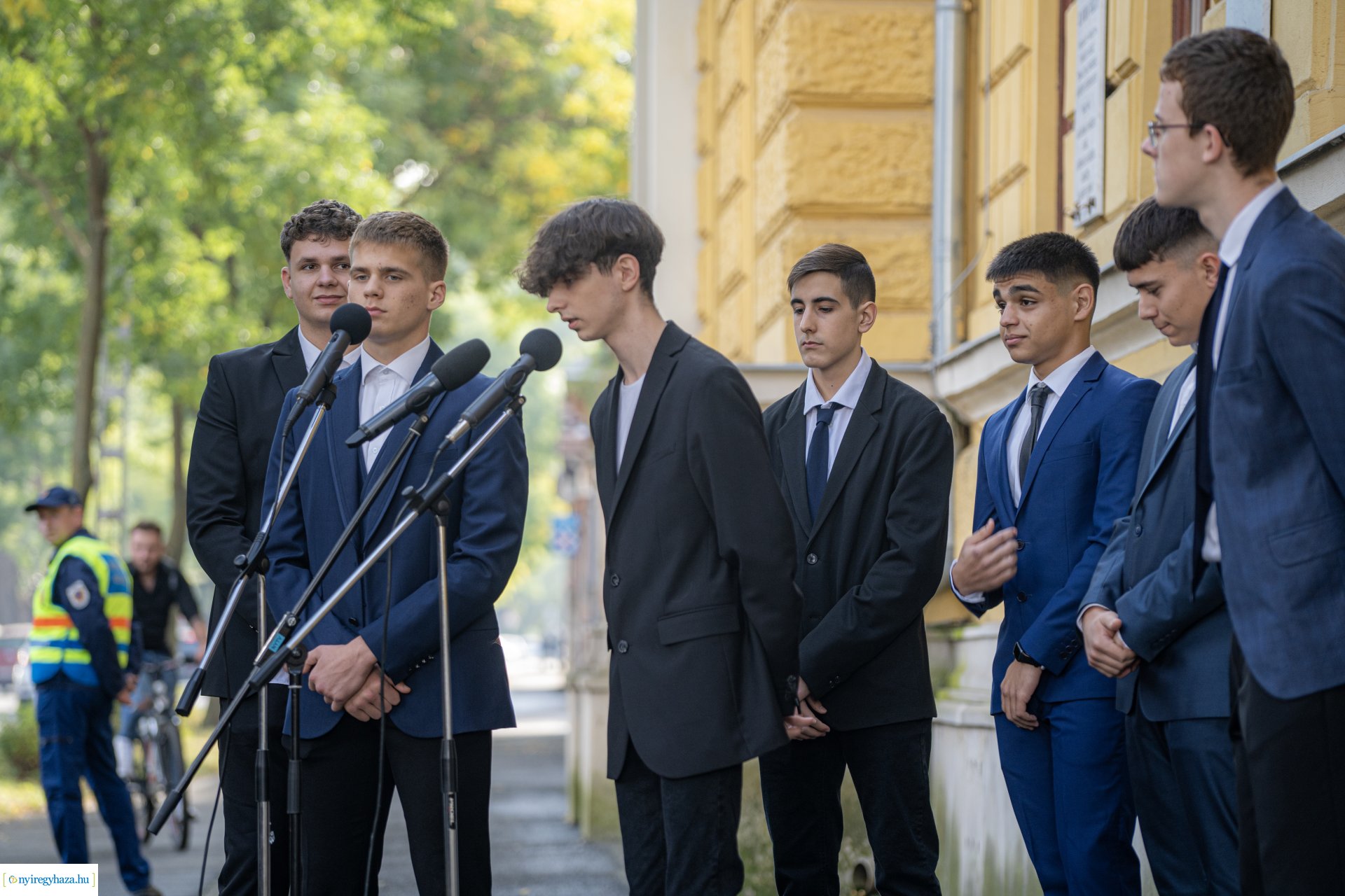 Városunk szülöttére, Krúdy Gyulára emlékeztünk szülőházánál és egykori iskolájánál