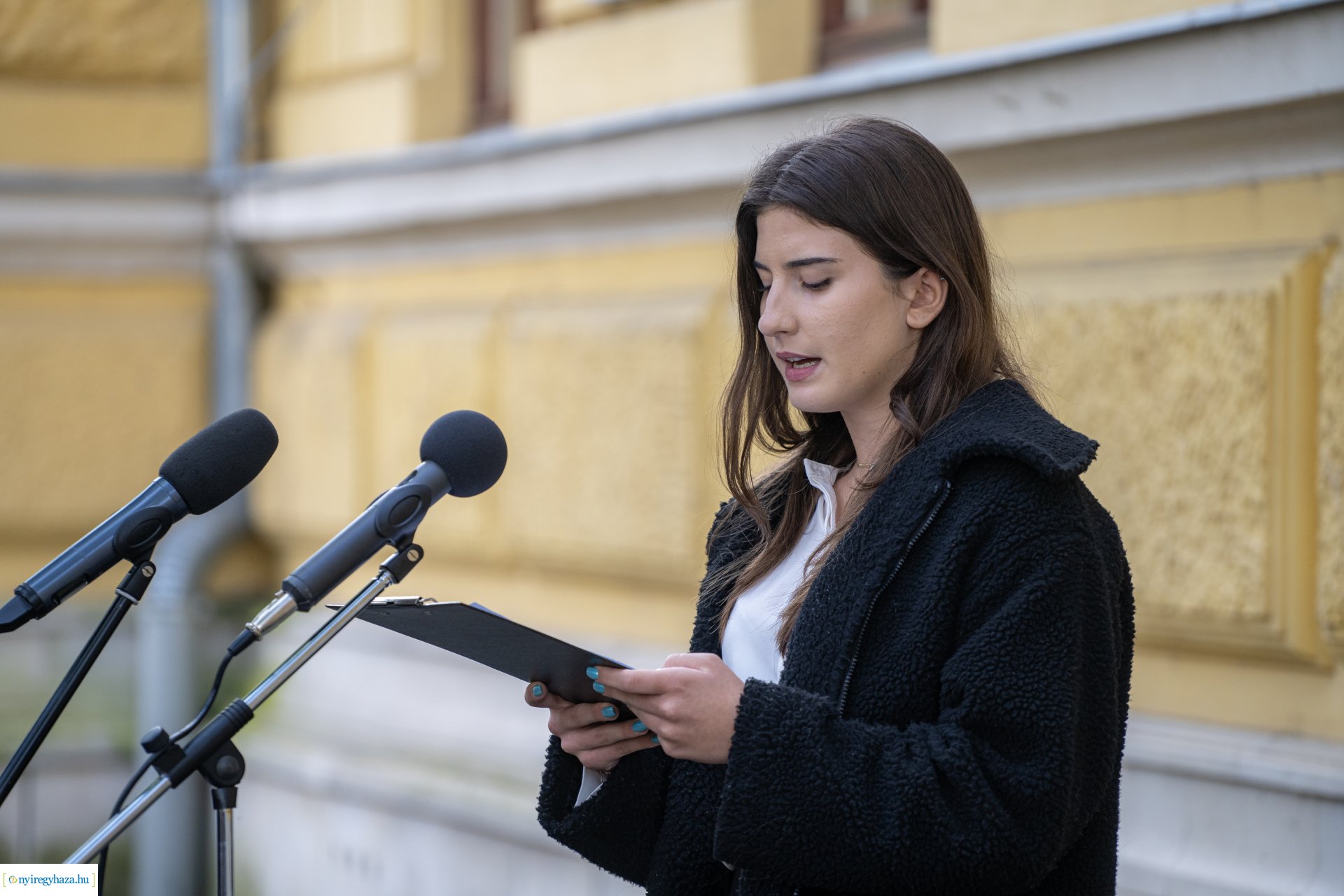 Városunk szülöttére, Krúdy Gyulára emlékeztünk szülőházánál és egykori iskolájánál