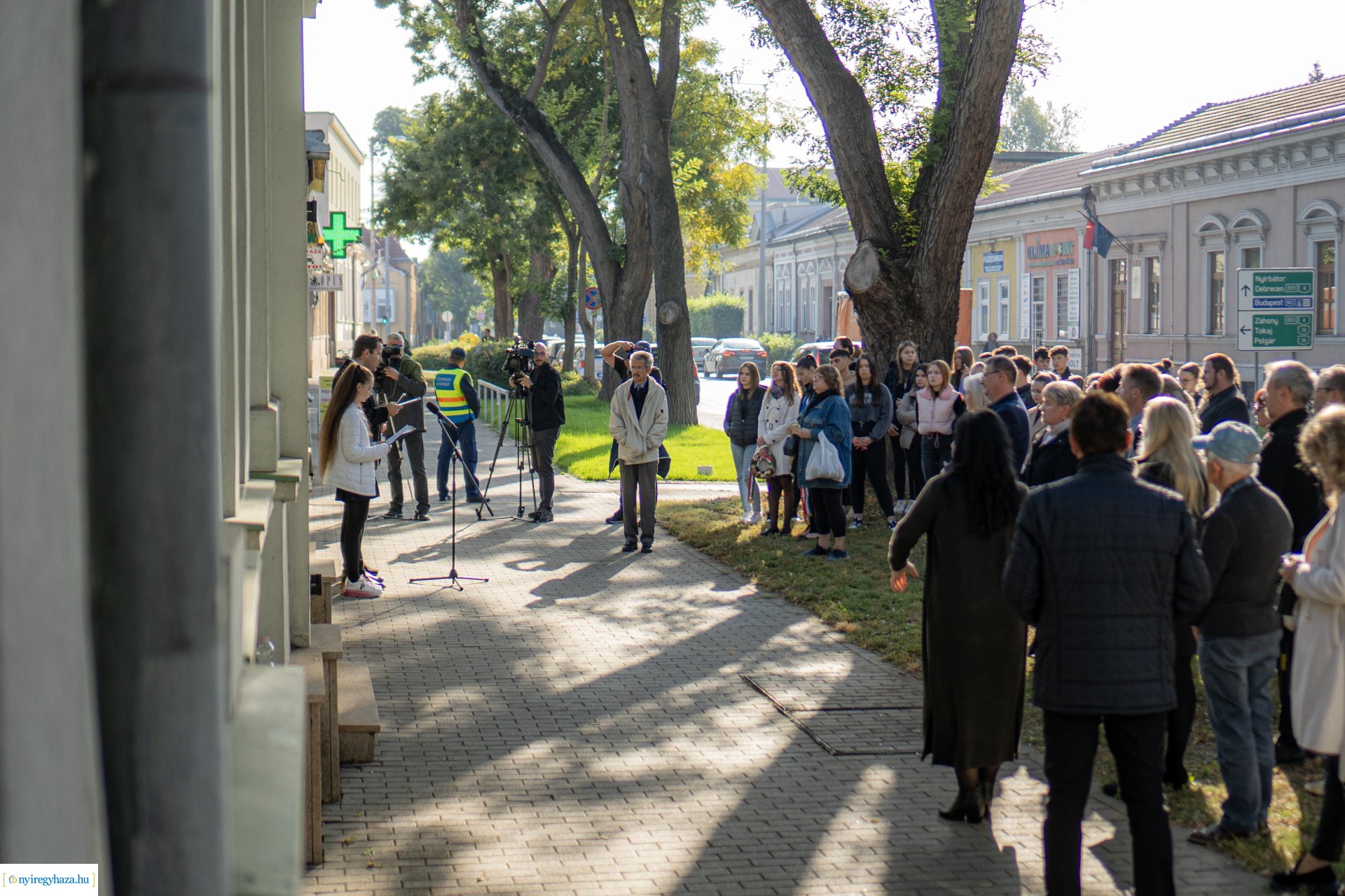 Városunk szülöttére, Krúdy Gyulára emlékeztünk szülőházánál és egykori iskolájánál