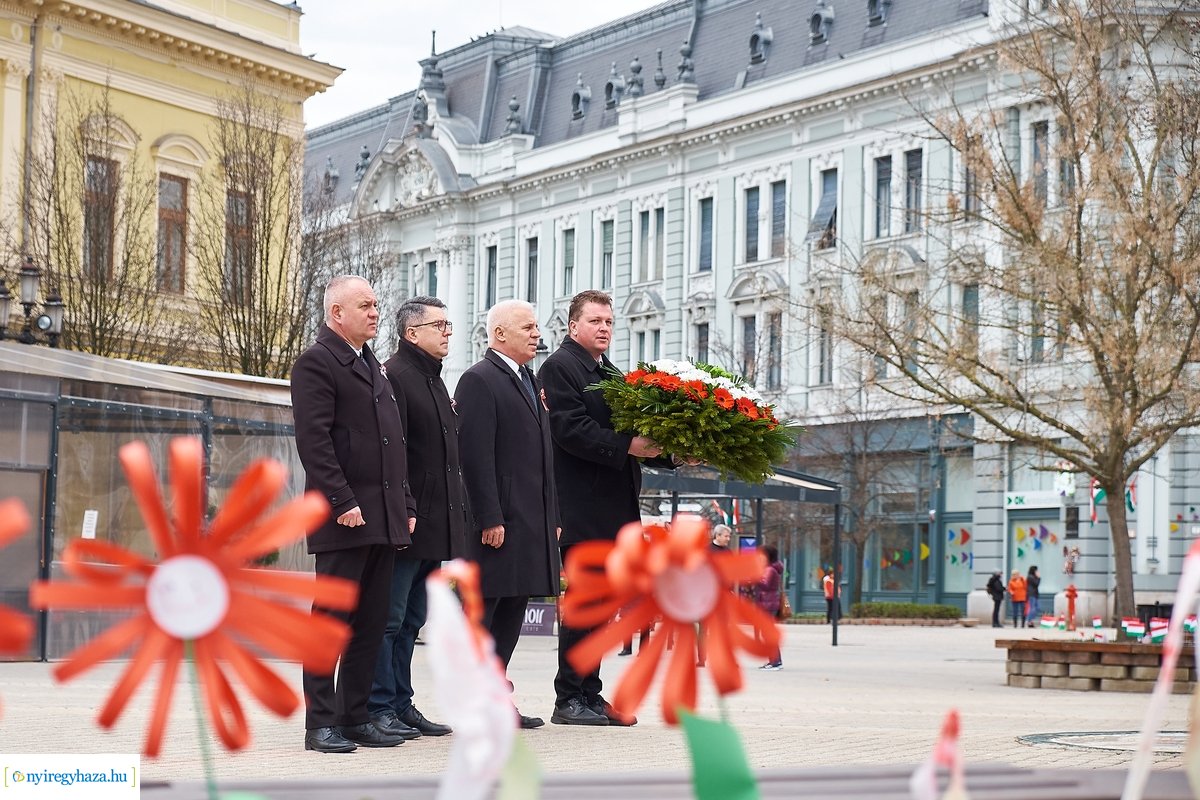 Városvezetői koszorúzás