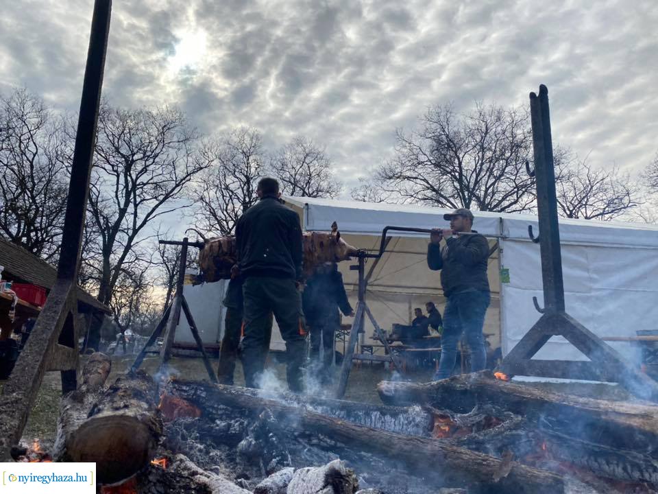 Vasárnap Disznótoros