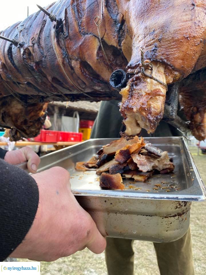 Vasárnap Disznótoros