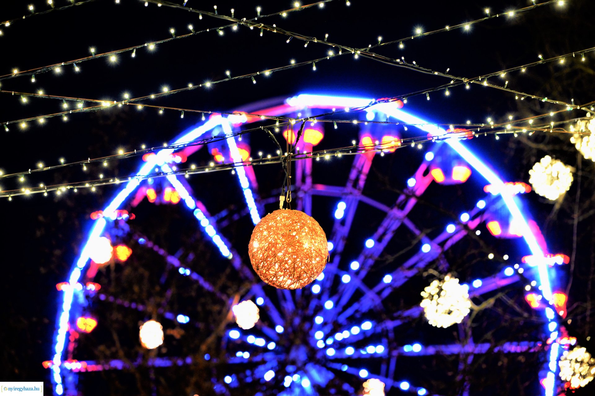 Vasárnap kigyúlnak az adventi fények Nyíregyháza belvárosában