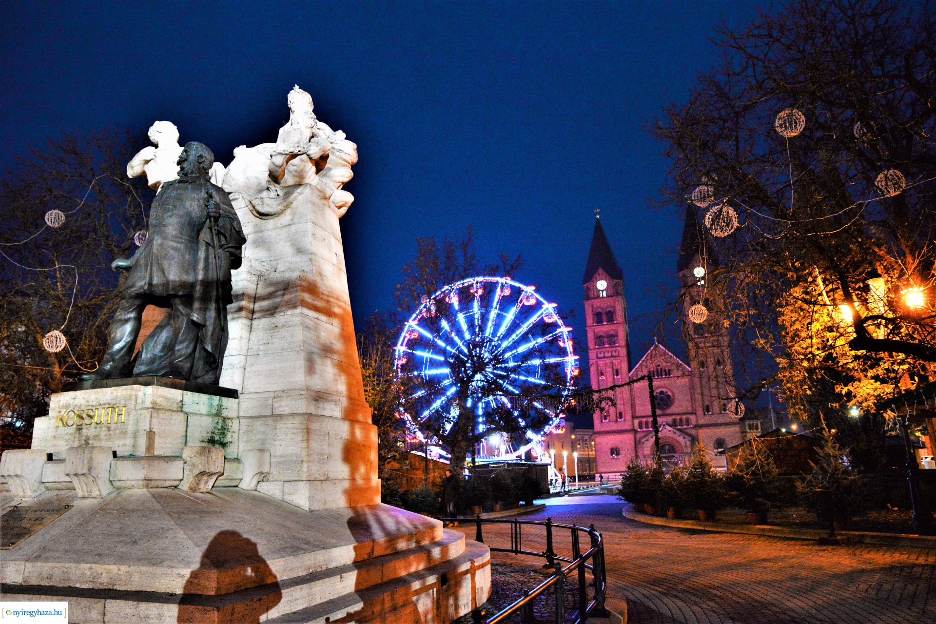 Vasárnap kigyúlnak az adventi fények Nyíregyháza belvárosában
