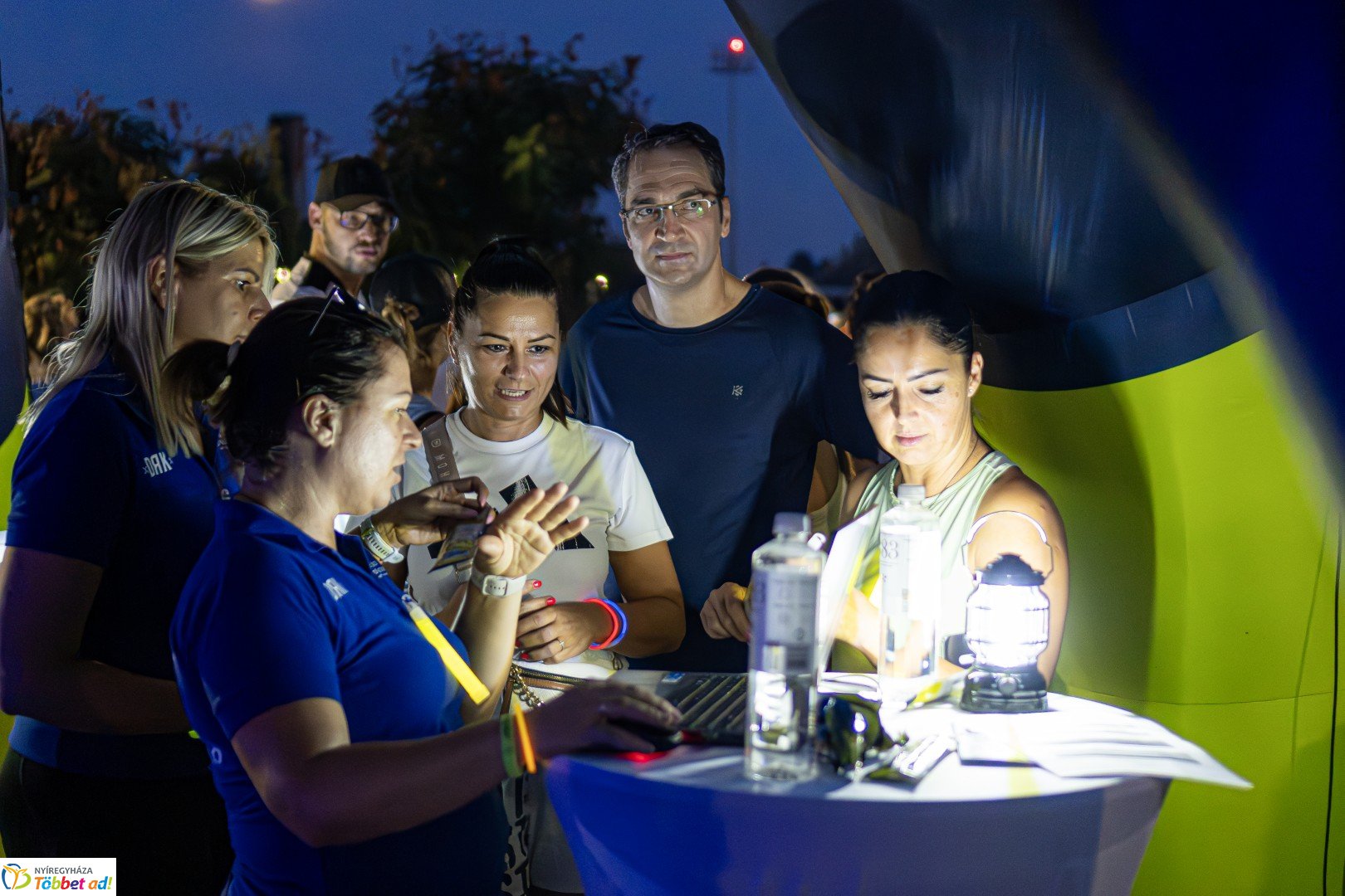 Ve-LED Futás az Nyíregyházi Atlétikai Centrumban