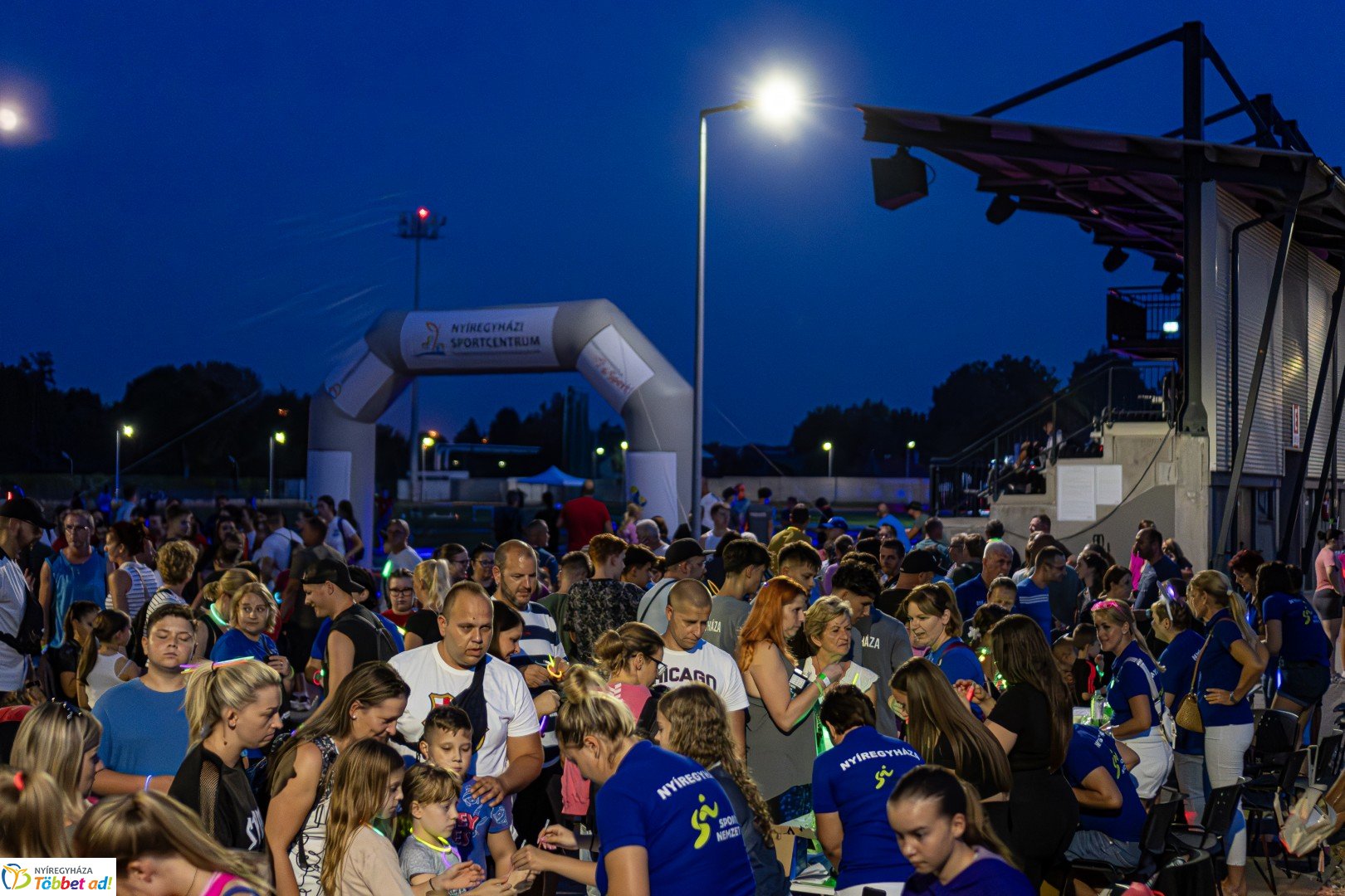 Ve-LED Futás az Nyíregyházi Atlétikai Centrumban