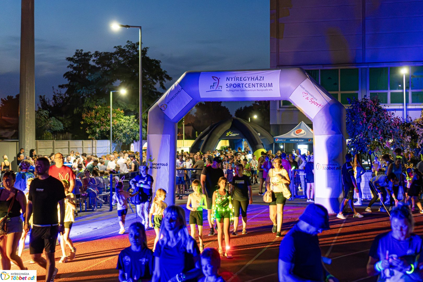 Ve-LED Futás az Nyíregyházi Atlétikai Centrumban