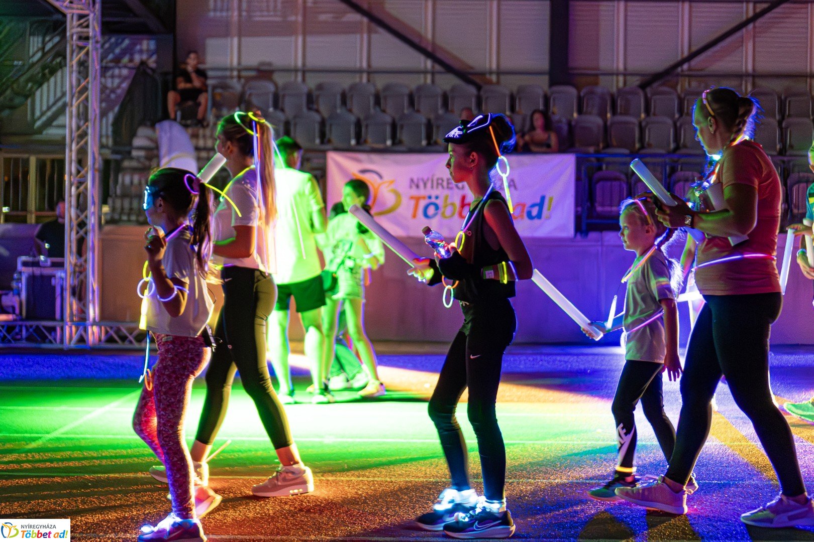 Ve-LED Futás az Nyíregyházi Atlétikai Centrumban