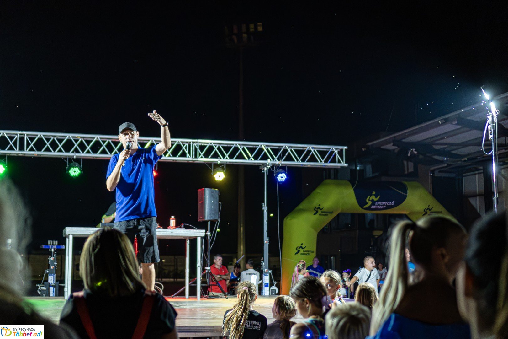 Ve-LED Futás az Nyíregyházi Atlétikai Centrumban