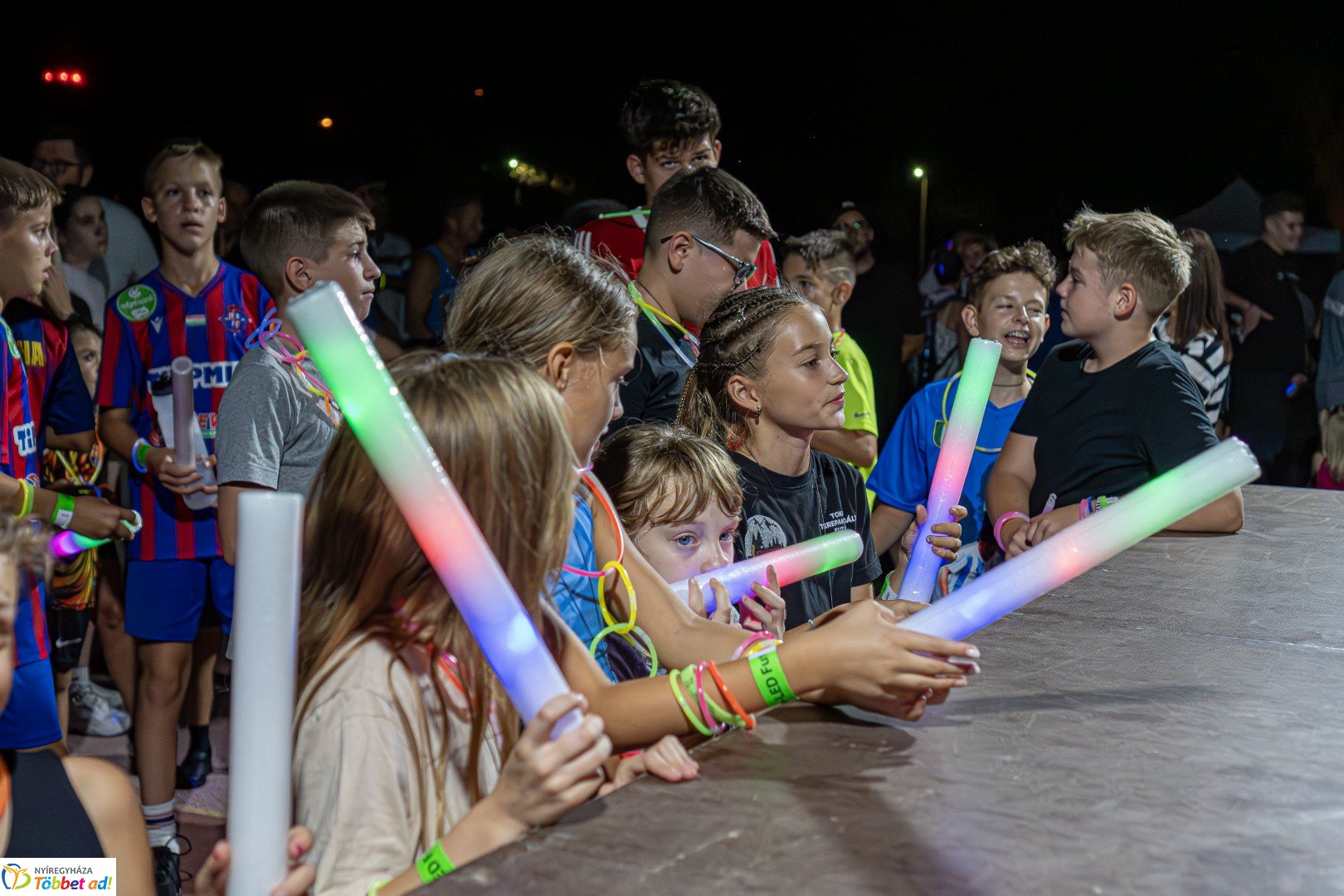 Ve-LED Futás az Nyíregyházi Atlétikai Centrumban