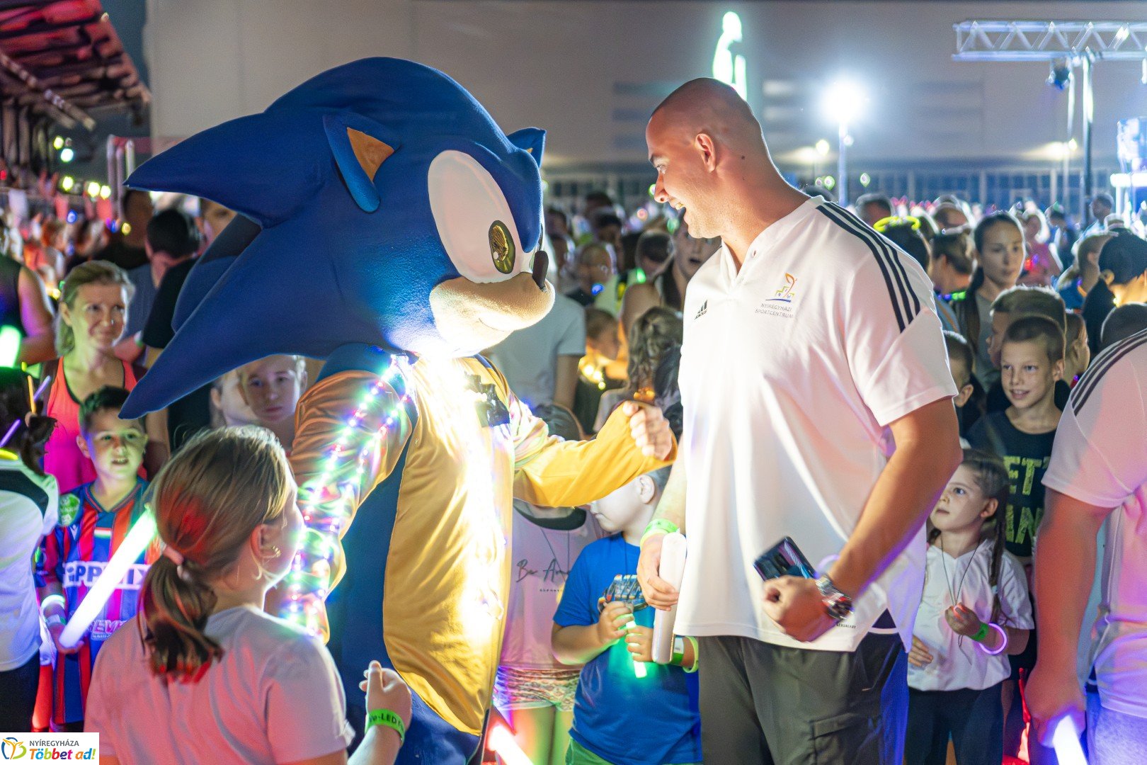Ve-LED Futás az Nyíregyházi Atlétikai Centrumban
