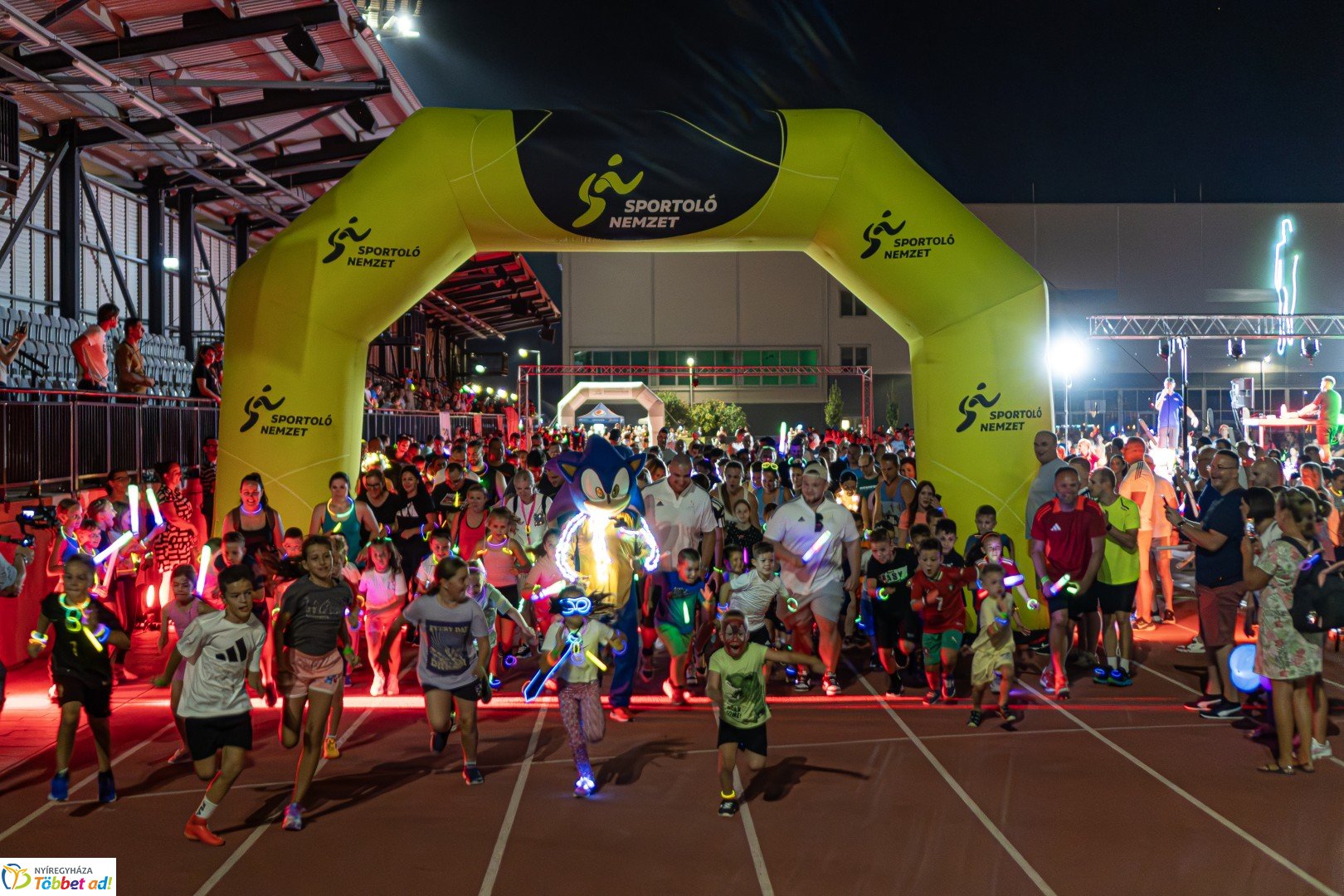 Ve-LED Futás az Nyíregyházi Atlétikai Centrumban