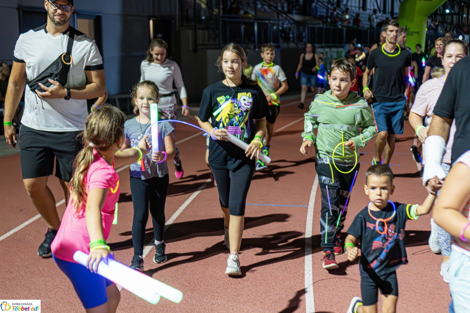 Ve-LED Futás az Nyíregyházi Atlétikai Centrumban