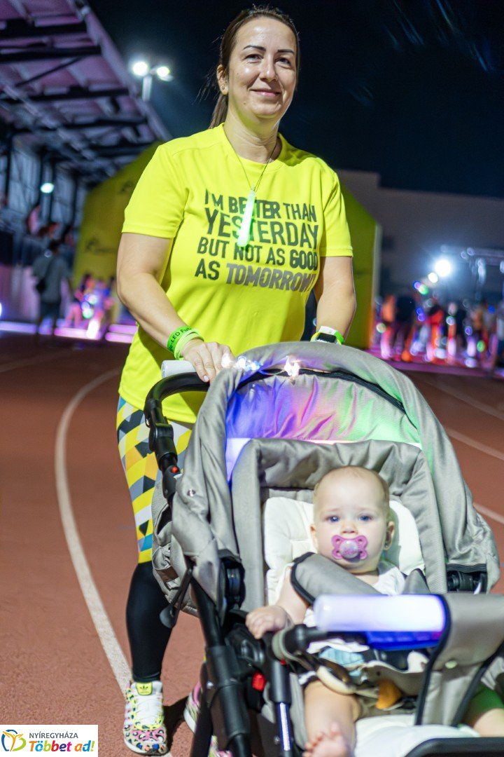 Ve-LED Futás az Nyíregyházi Atlétikai Centrumban