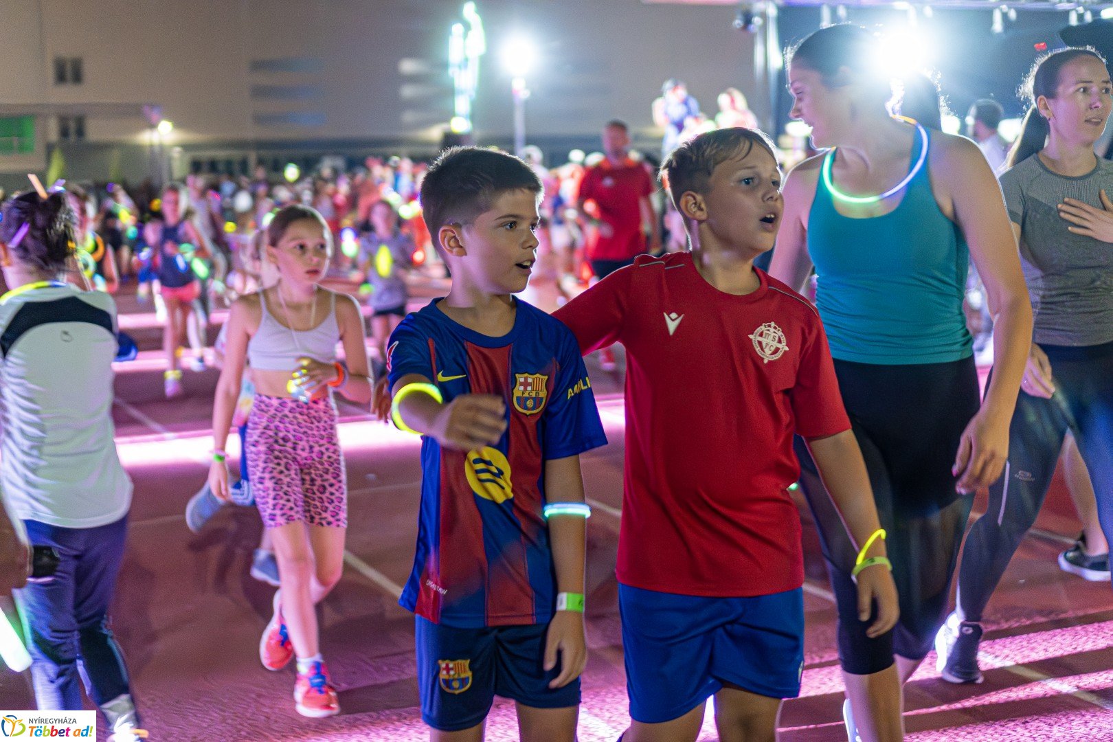 Ve-LED Futás az Nyíregyházi Atlétikai Centrumban