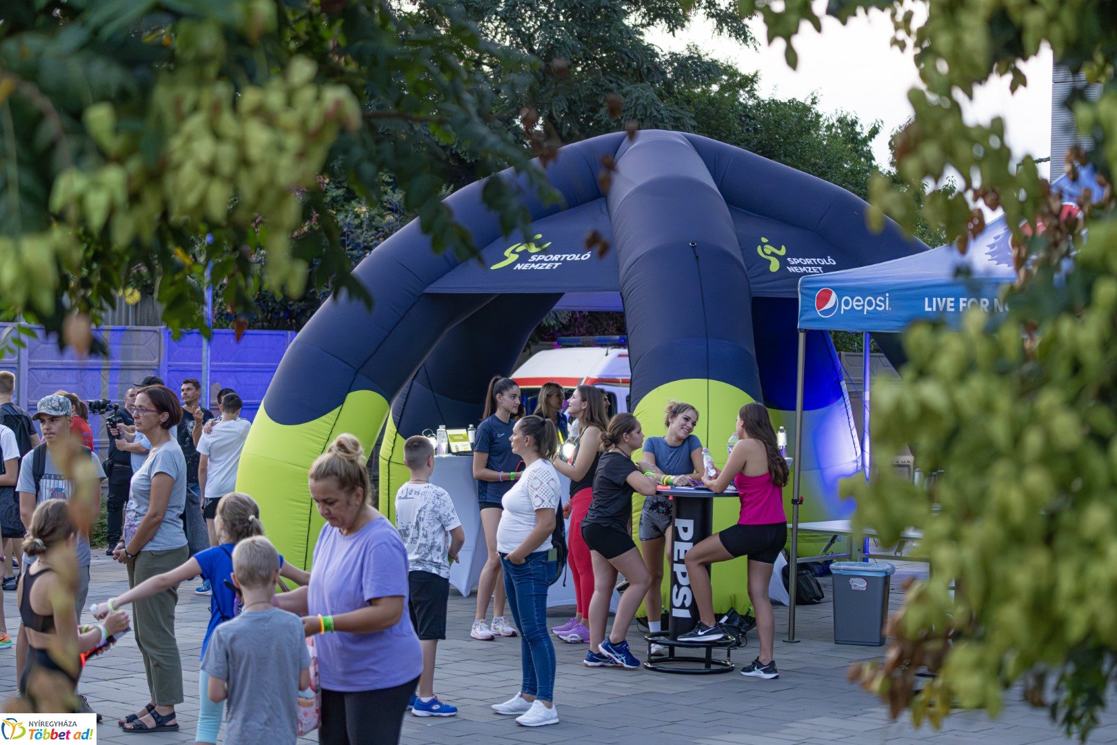Ve-LED Futás az Nyíregyházi Atlétikai Centrumban