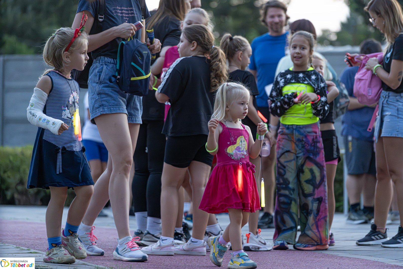 Ve-LED Futás az Nyíregyházi Atlétikai Centrumban