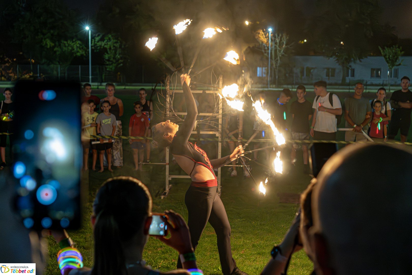 Ve-LED Futás az Nyíregyházi Atlétikai Centrumban